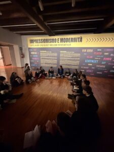 Il gruppo dei ragazzi della 3 A in visita alla mostra a Casa Cavazzini