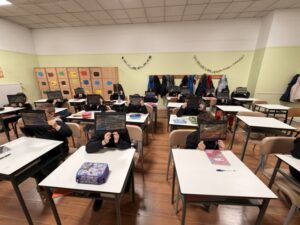 Il gruppo dei ragazzi della 3 A alla fine delle attività di laboratorio