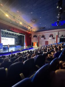 Nella foto si può vedere la platea dell'evento Kangourou 2026 della Matematica