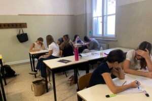 Sprachdiplom 2026, nell'immagine si può vedere alcuni momenti dell'inizio della preparazione all'attività